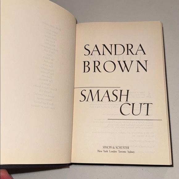Other - Smash Cut Hardcover by Sandra Brown